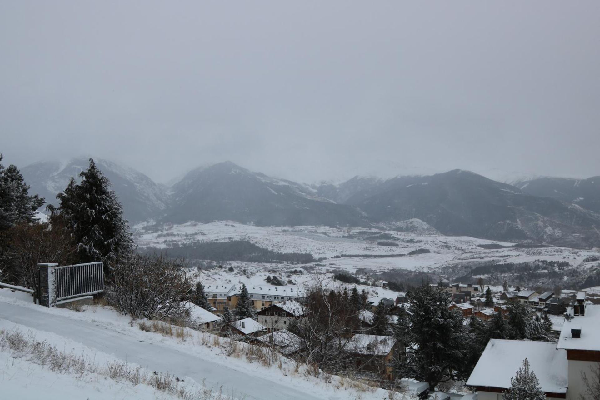 Font-Romeu-Odeillo-Via Charmant Appartement Les Temples Du Soleil מראה חיצוני תמונה
